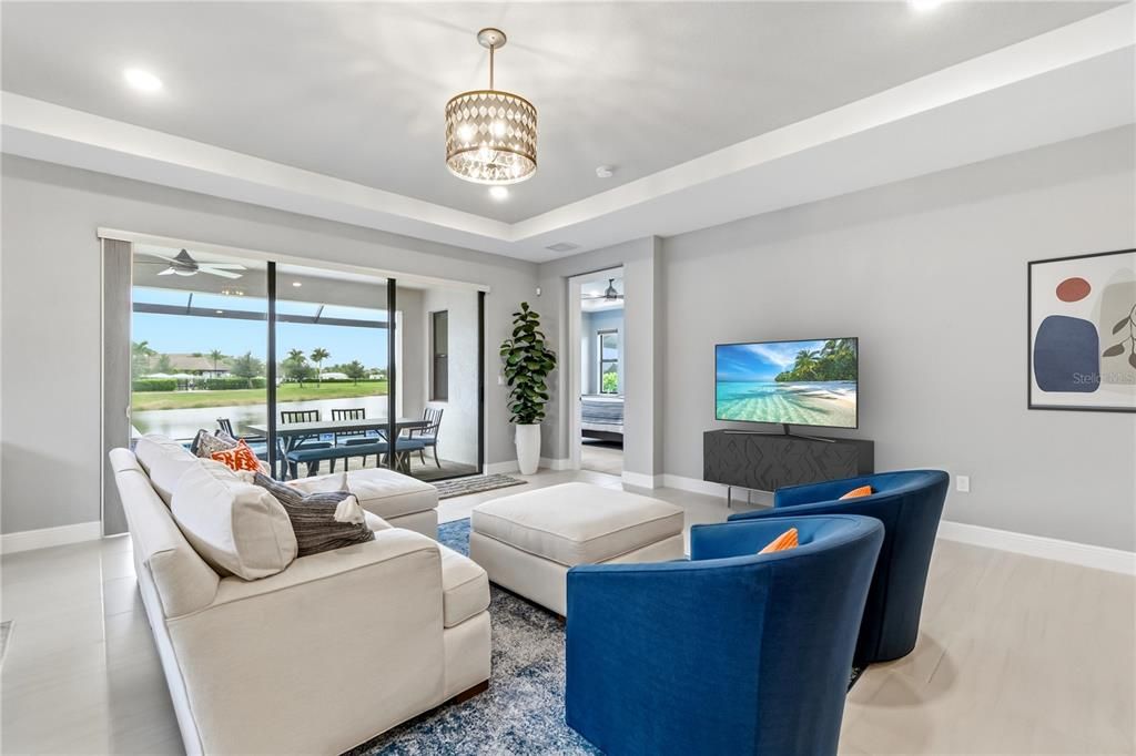 For Sale: $889,000 (3 beds, 3 baths, 2318 Square Feet)