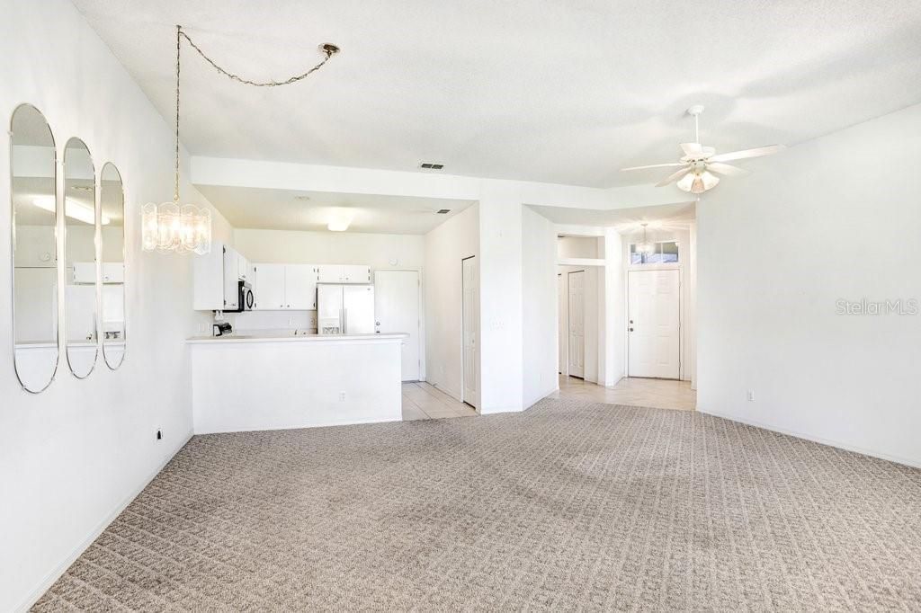 For Sale: $197,000 (2 beds, 2 baths, 1235 Square Feet)