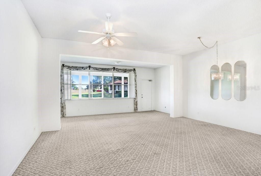 For Sale: $197,000 (2 beds, 2 baths, 1235 Square Feet)