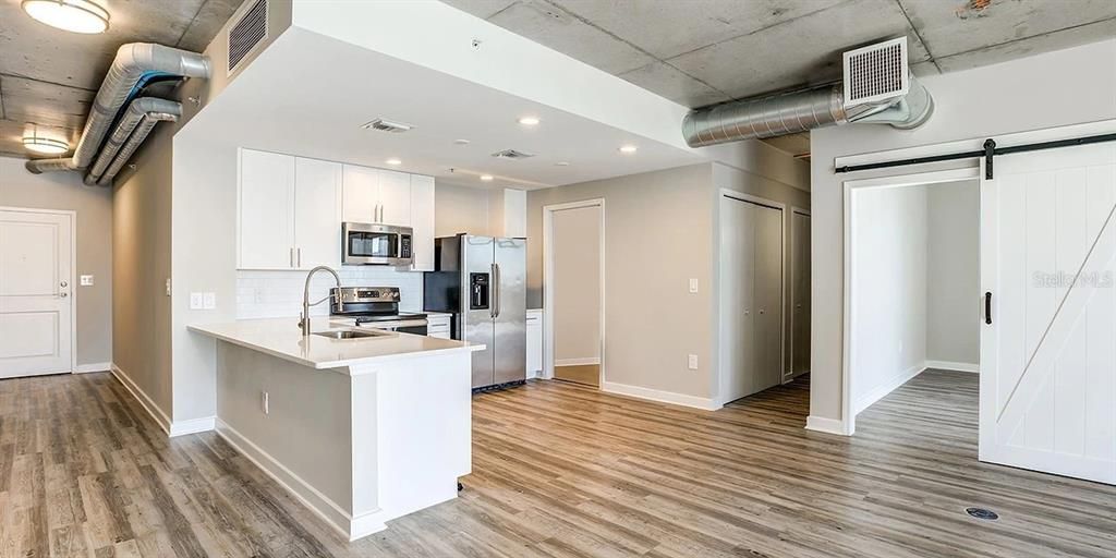 For Rent: $4,800 (3 beds, 3 baths, 2056 Square Feet)