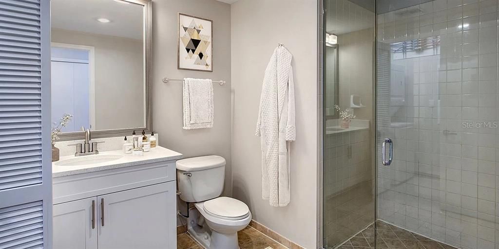 For Rent: $4,800 (3 beds, 3 baths, 2056 Square Feet)