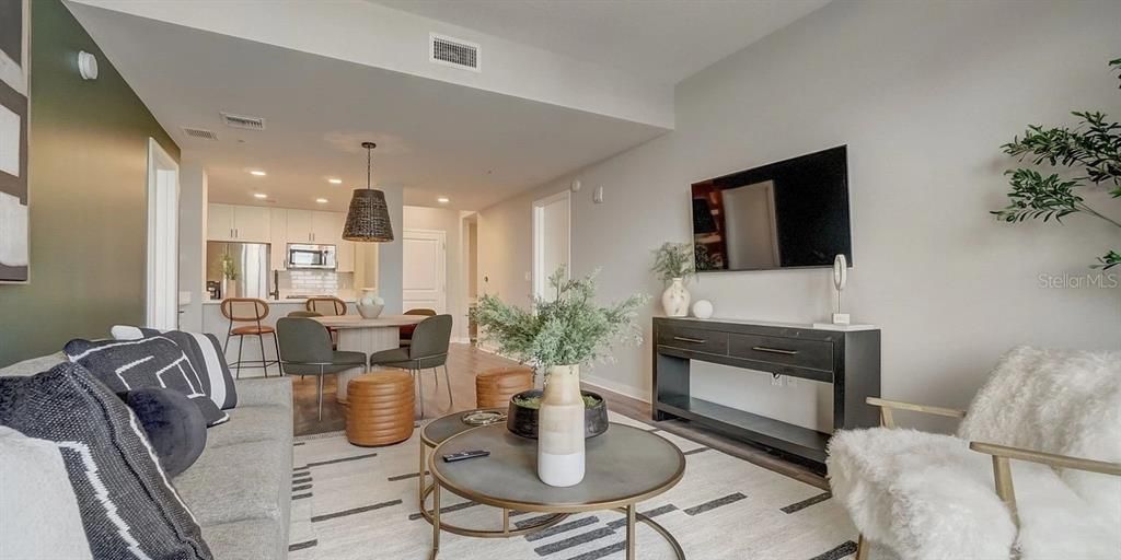 For Rent: $4,800 (3 beds, 3 baths, 2056 Square Feet)