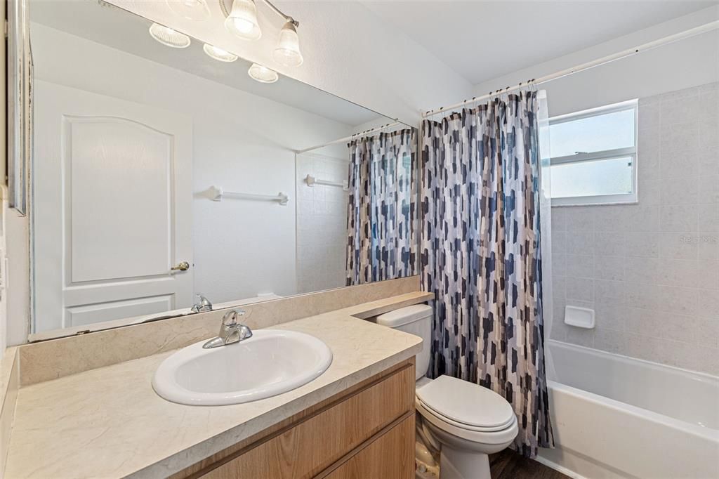 На продажу: $283,000 (3 спален, 2 ванн, 1659 Квадратных фут)