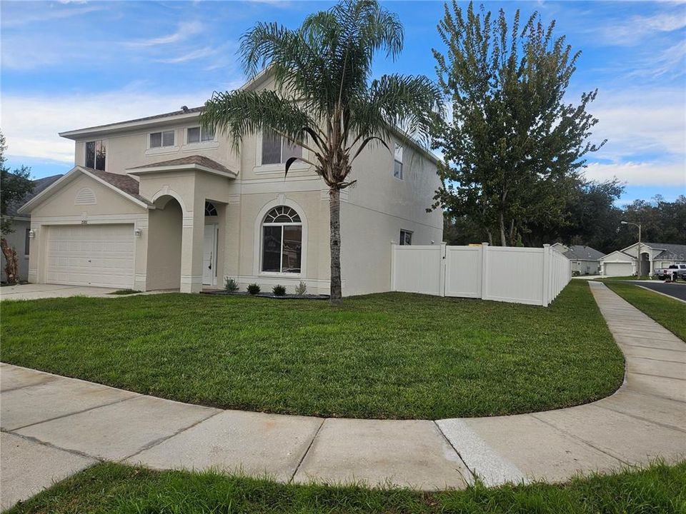 En Venta: $415,900 (4 camas, 2 baños, 2366 Pies cuadrados)