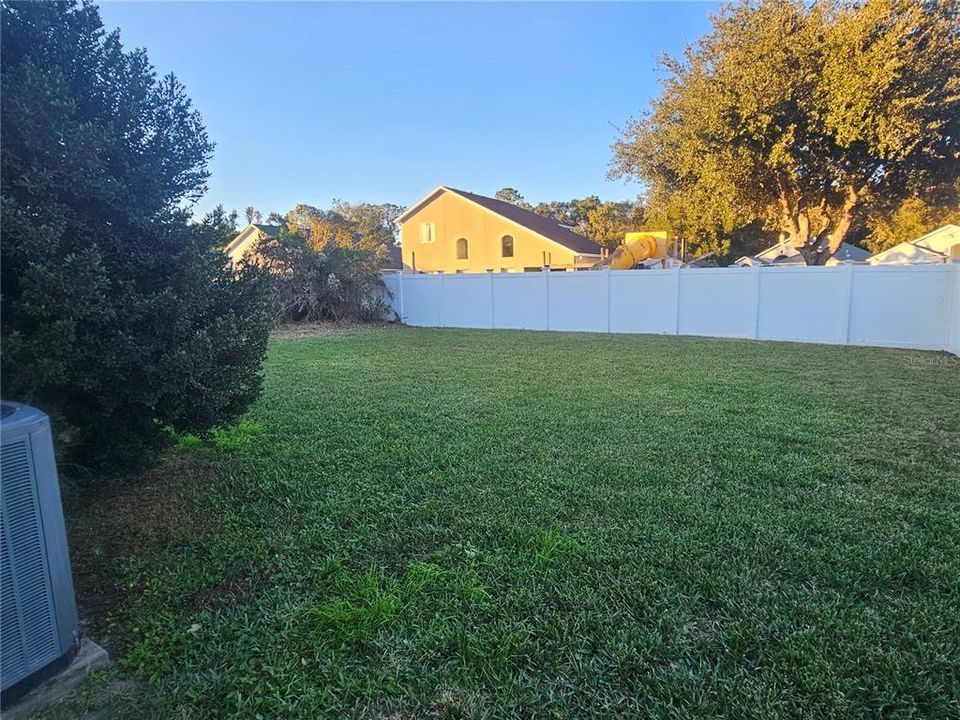 En Venta: $415,900 (4 camas, 2 baños, 2366 Pies cuadrados)