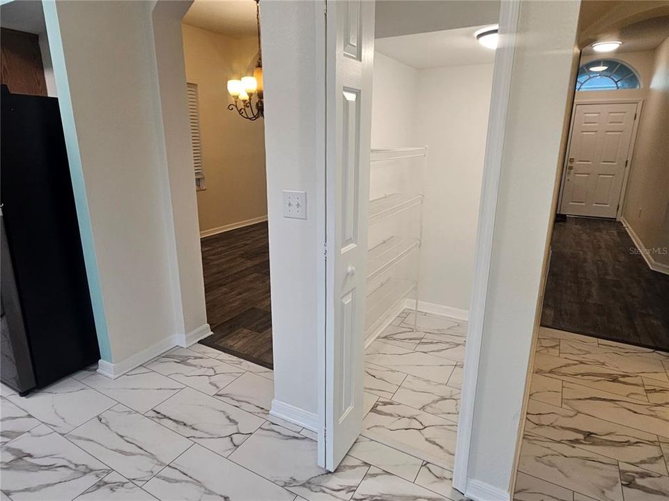 En Venta: $415,900 (4 camas, 2 baños, 2366 Pies cuadrados)