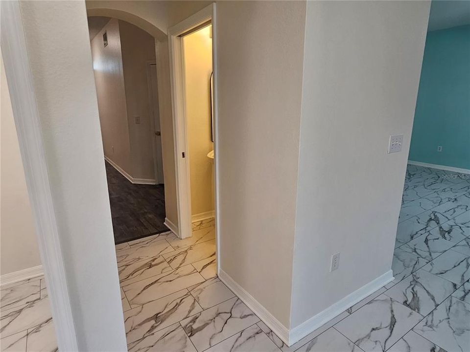 En Venta: $415,900 (4 camas, 2 baños, 2366 Pies cuadrados)