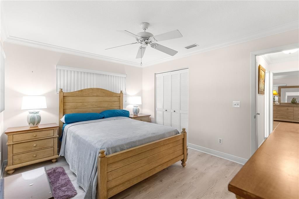 待售: $249,000 (2 贝兹, 2 浴室, 1688 平方英尺)