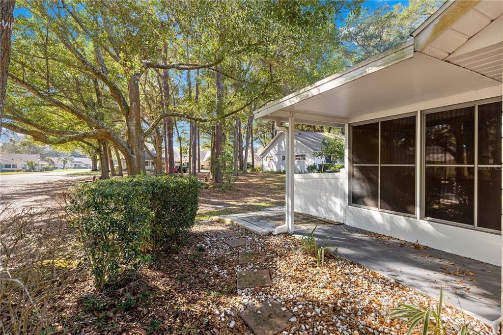 待售: $249,000 (2 贝兹, 2 浴室, 1688 平方英尺)