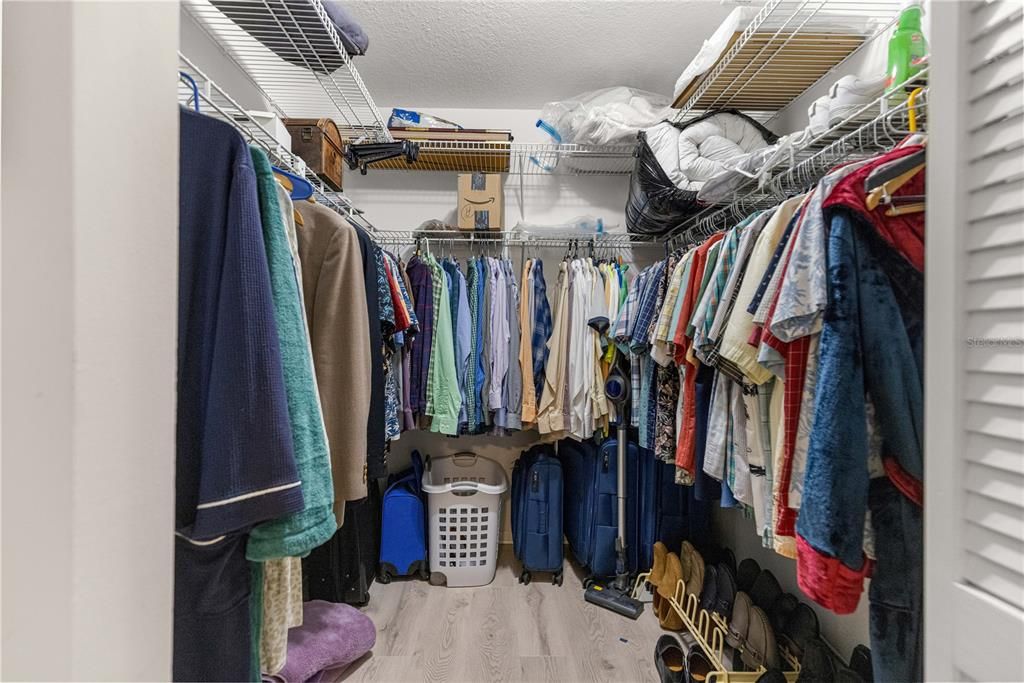 待售: $249,000 (2 贝兹, 2 浴室, 1688 平方英尺)