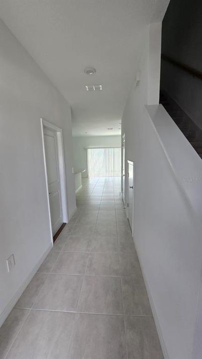 For Rent: $2,100 (3 beds, 2 baths, 1854 Square Feet)