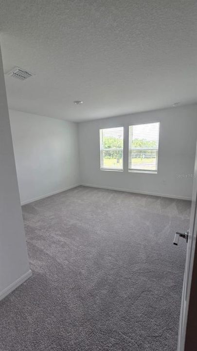 For Rent: $2,100 (3 beds, 2 baths, 1854 Square Feet)