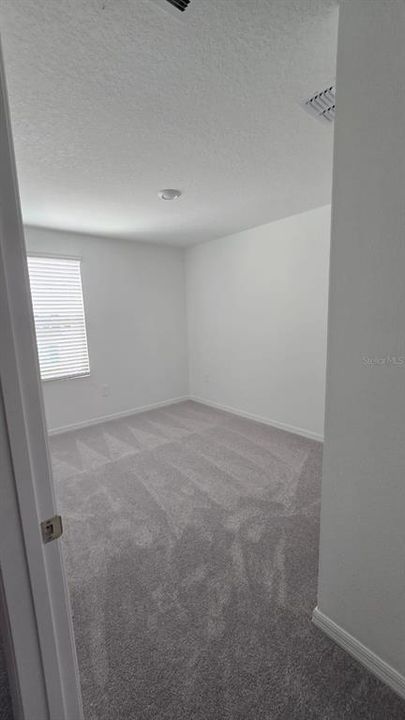 For Rent: $2,100 (3 beds, 2 baths, 1854 Square Feet)
