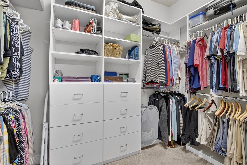 For Sale: $399,900 (2 beds, 2 baths, 1592 Square Feet)