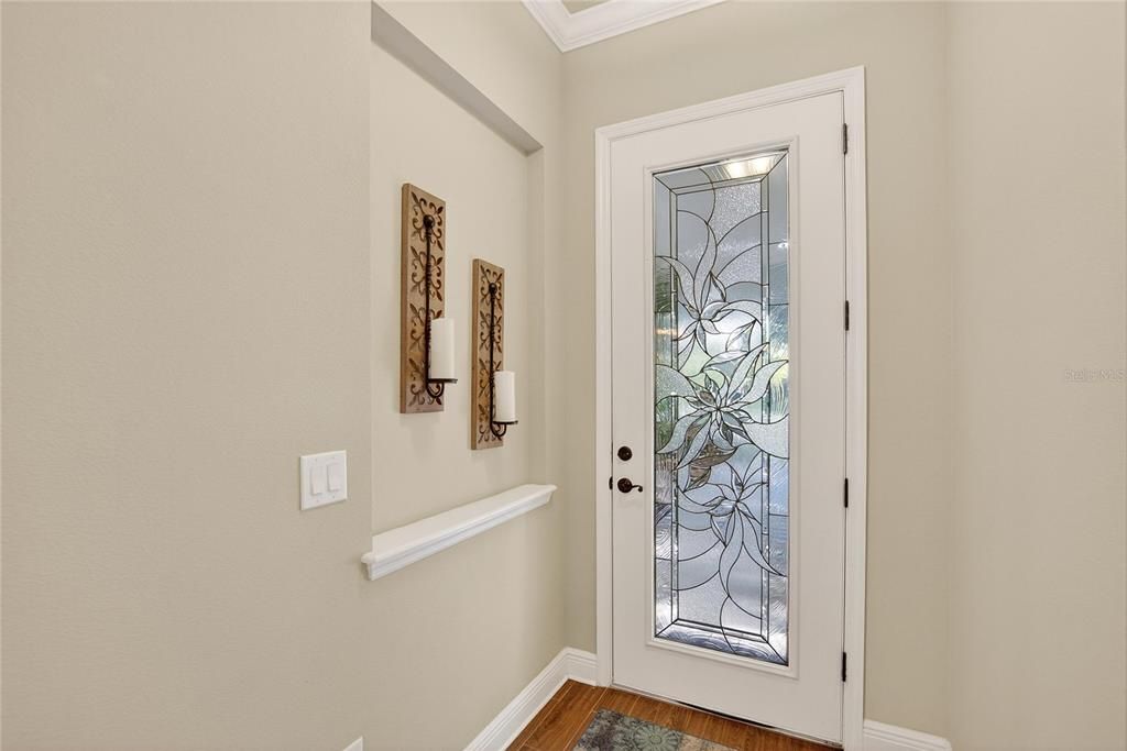 For Sale: $399,900 (2 beds, 2 baths, 1592 Square Feet)