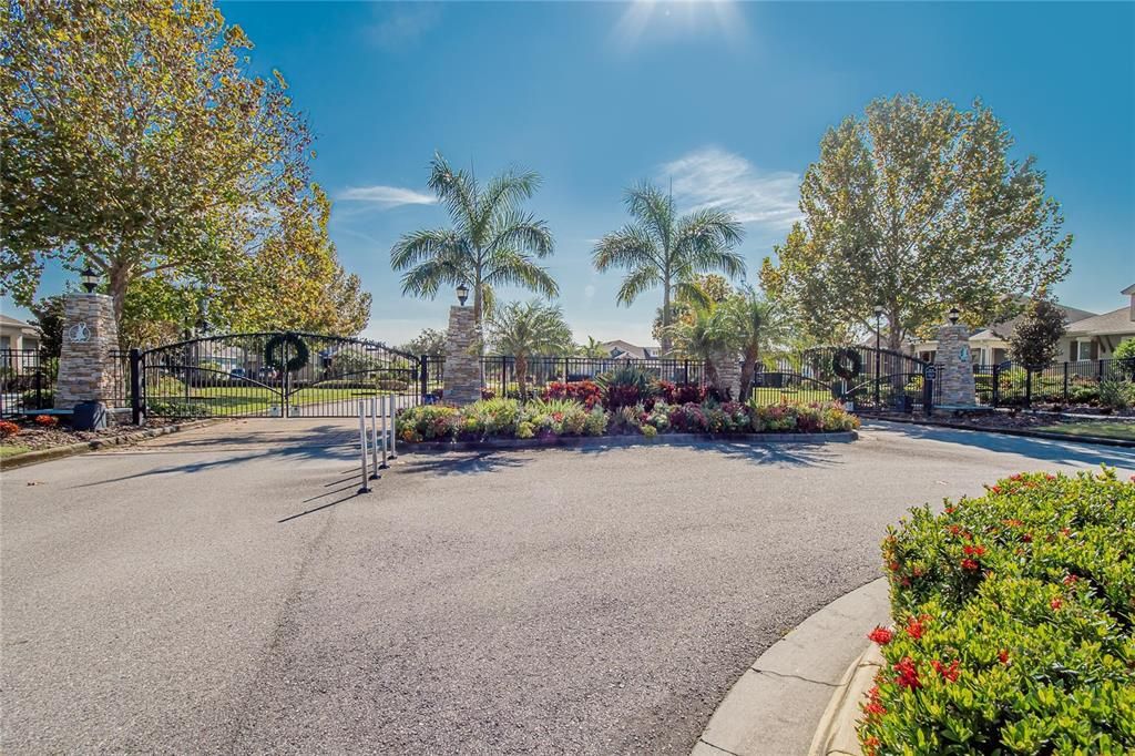 For Sale: $399,900 (2 beds, 2 baths, 1592 Square Feet)