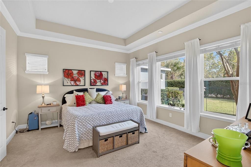 For Sale: $399,900 (2 beds, 2 baths, 1592 Square Feet)