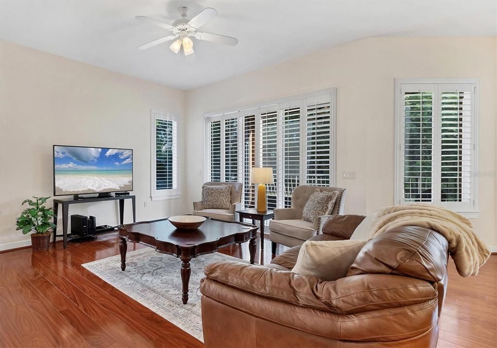 For Rent: $5,900 (3 beds, 3 baths, 2039 Square Feet)