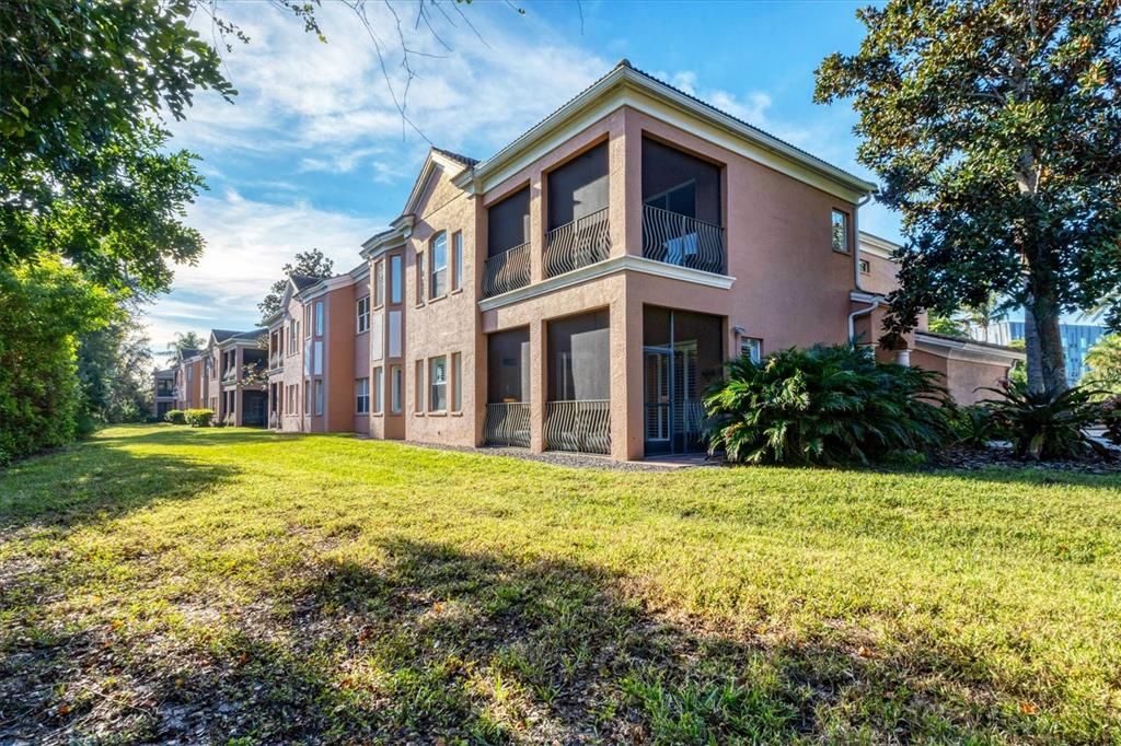 For Rent: $5,900 (3 beds, 3 baths, 2039 Square Feet)