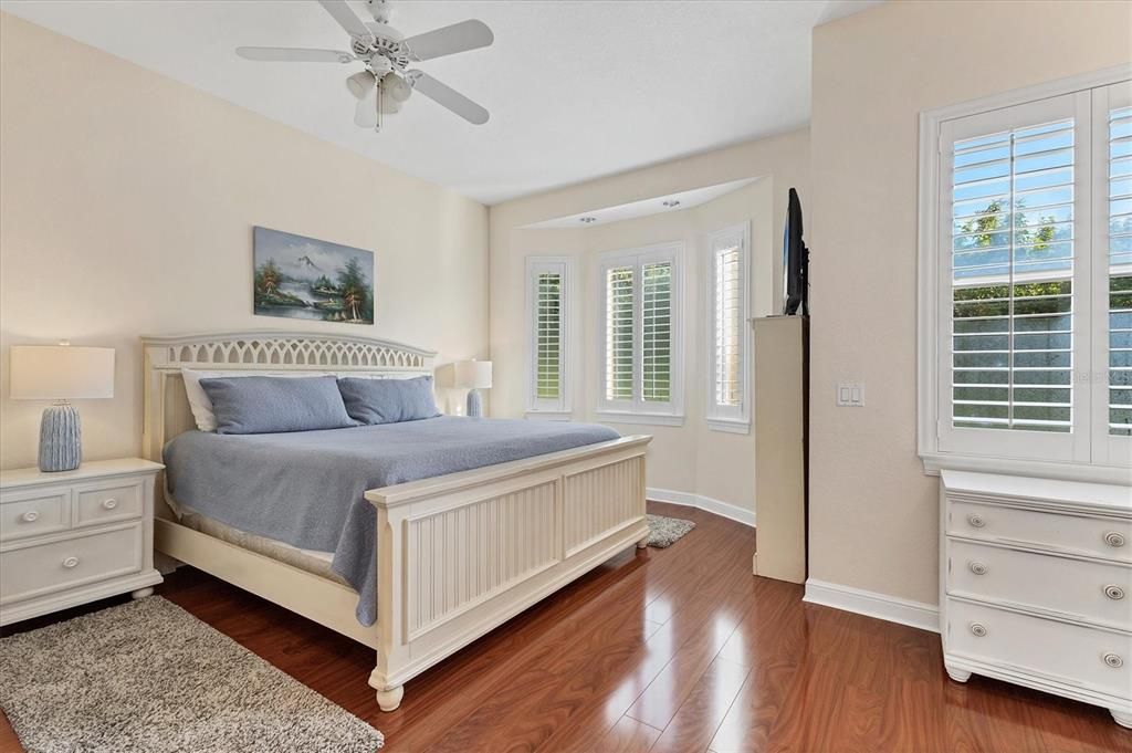 For Rent: $5,900 (3 beds, 3 baths, 2039 Square Feet)