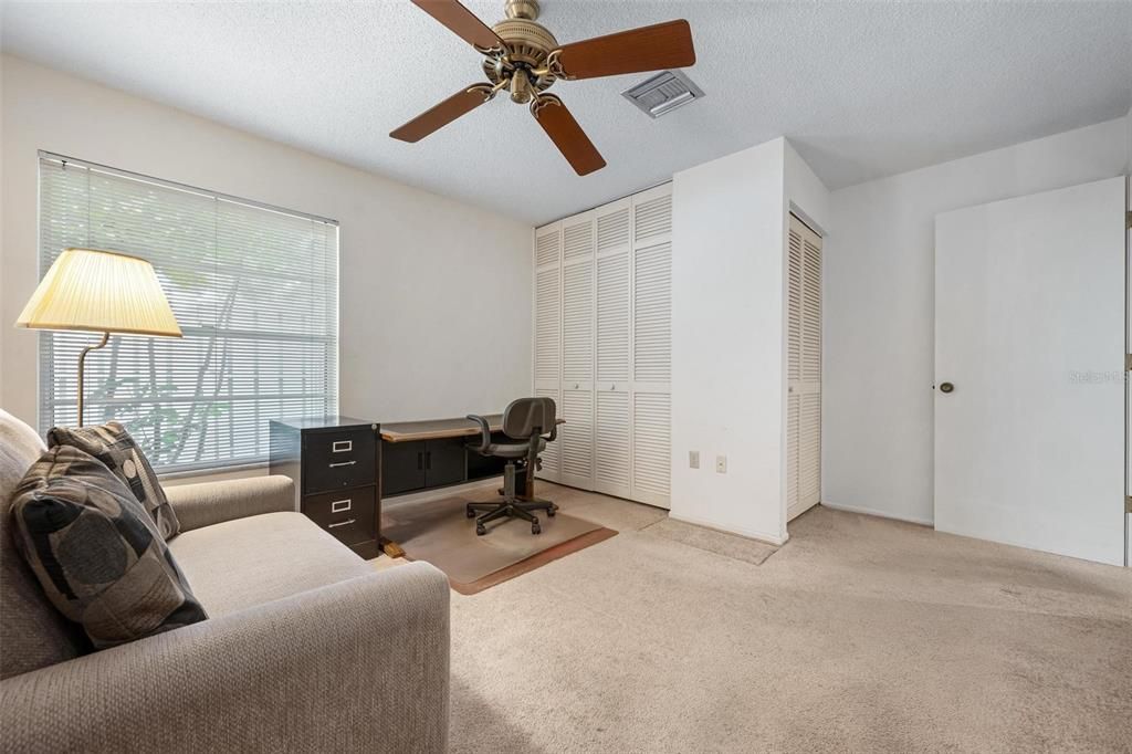 На продажу: $150,000 (2 спален, 2 ванн, 1110 Квадратных фут)