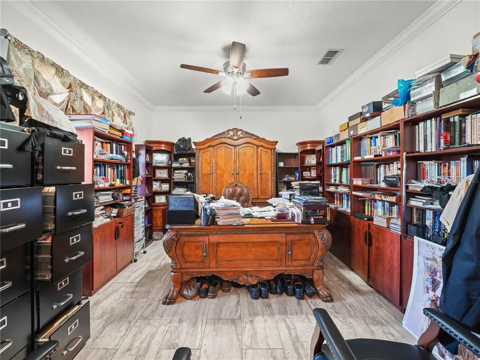 En Venta: $825,000 (5 camas, 4 baños, 3516 Pies cuadrados)