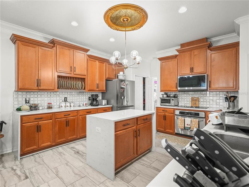 En Venta: $825,000 (5 camas, 4 baños, 3516 Pies cuadrados)