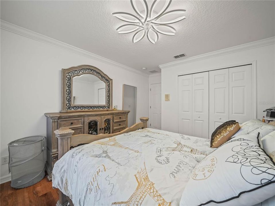 En Venta: $825,000 (5 camas, 4 baños, 3516 Pies cuadrados)