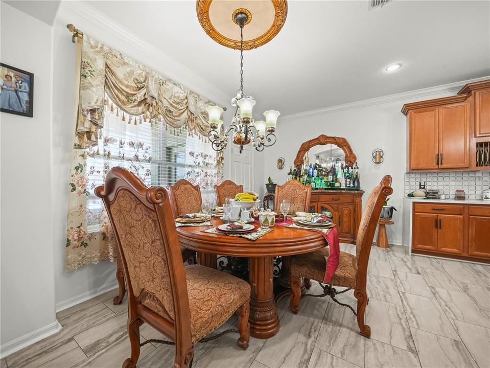 En Venta: $825,000 (5 camas, 4 baños, 3516 Pies cuadrados)