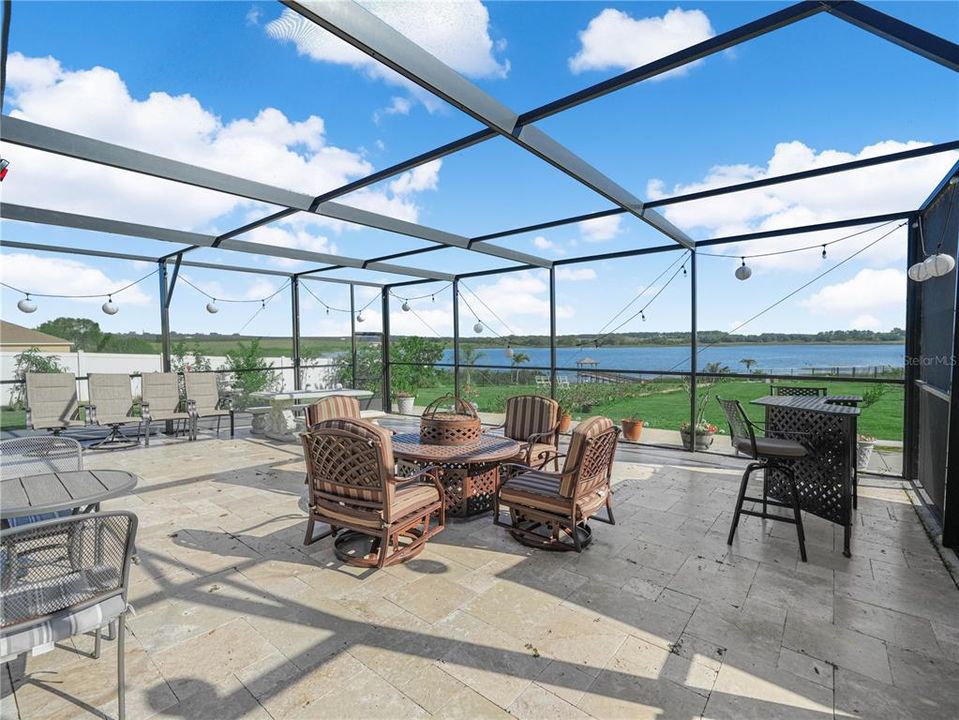 En Venta: $825,000 (5 camas, 4 baños, 3516 Pies cuadrados)