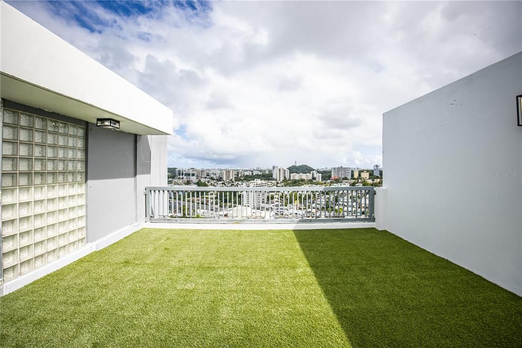 For Rent: $4,500 (2 beds, 2 baths, 1900 Square Feet)