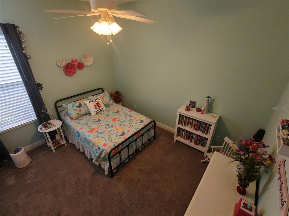 En Venta: $839,900 (4 camas, 3 baños, 2450 Pies cuadrados)