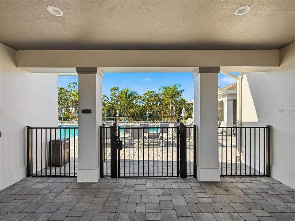 На продажу: $549,000 (4 спален, 2 ванн, 2239 Квадратных фут)