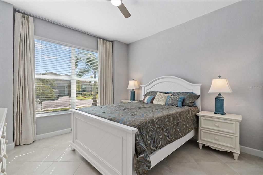 На продажу: $549,000 (4 спален, 2 ванн, 2239 Квадратных фут)