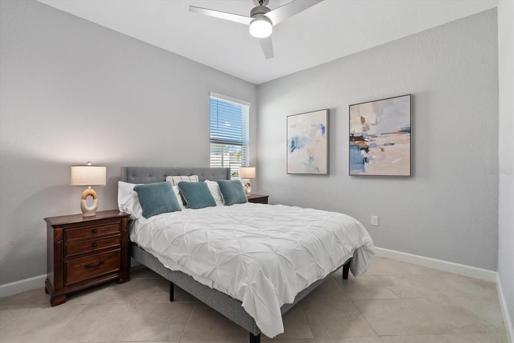 На продажу: $549,000 (4 спален, 2 ванн, 2239 Квадратных фут)