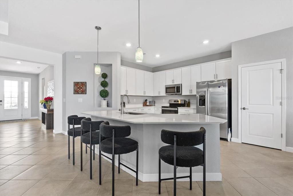 На продажу: $549,000 (4 спален, 2 ванн, 2239 Квадратных фут)