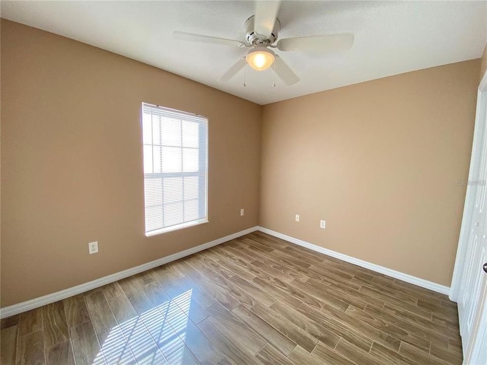 В аренду: $1,450 (2 спален, 1 ванн, 814 Квадратных фут)