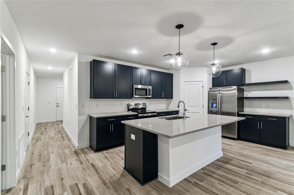 待售: $299,990 (3 贝兹, 2 浴室, 1684 平方英尺)