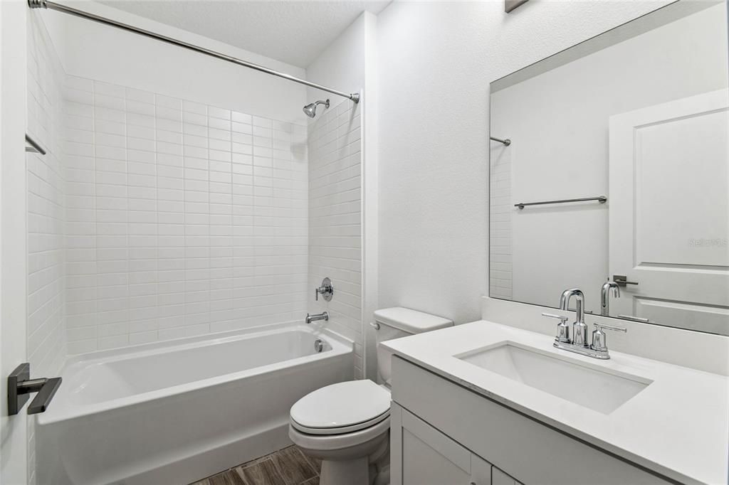 待售: $299,990 (3 贝兹, 2 浴室, 1684 平方英尺)