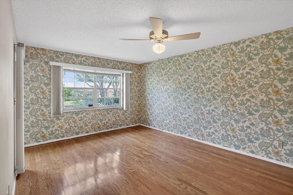 For Sale: $235,000 (2 beds, 2 baths, 1230 Square Feet)