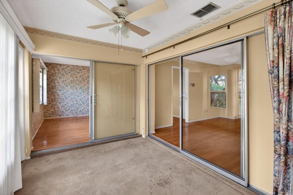 For Sale: $235,000 (2 beds, 2 baths, 1230 Square Feet)