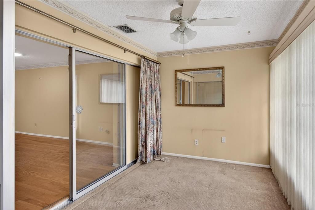 For Sale: $235,000 (2 beds, 2 baths, 1230 Square Feet)