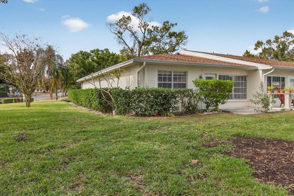 For Sale: $235,000 (2 beds, 2 baths, 1230 Square Feet)