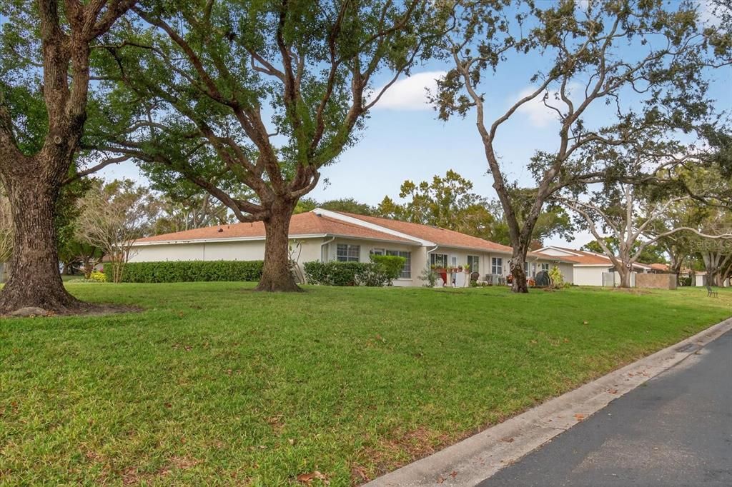 For Sale: $235,000 (2 beds, 2 baths, 1230 Square Feet)