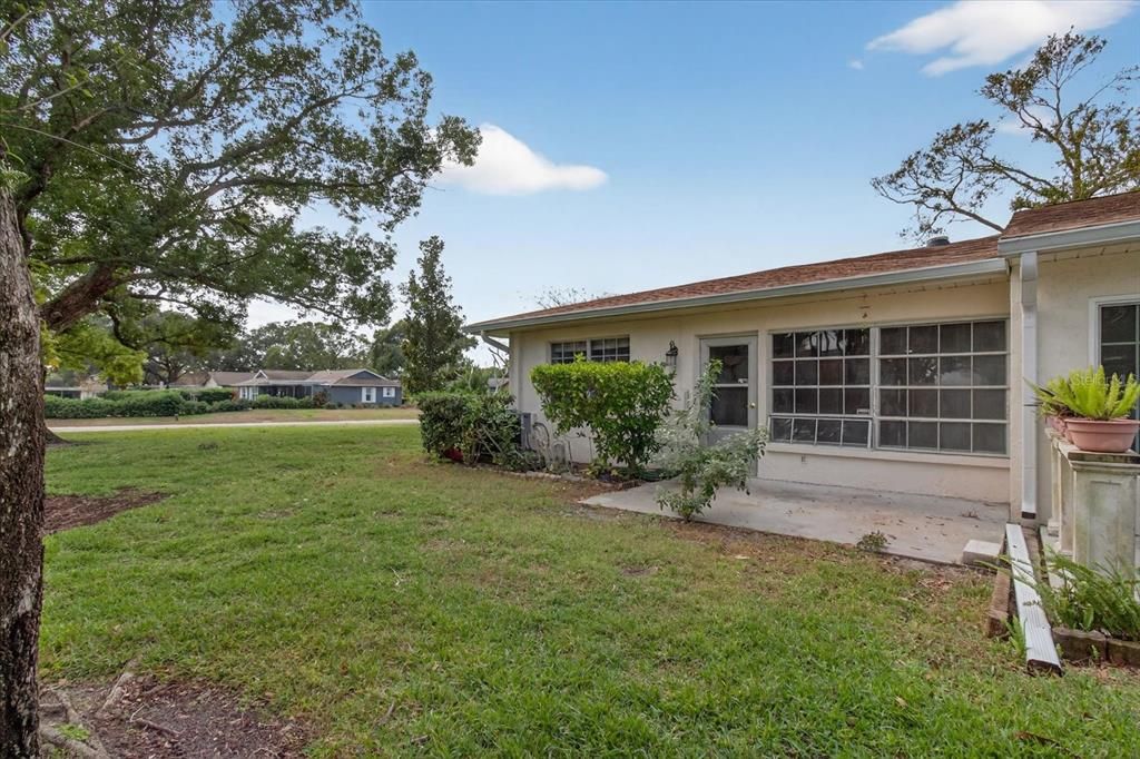 For Sale: $235,000 (2 beds, 2 baths, 1230 Square Feet)