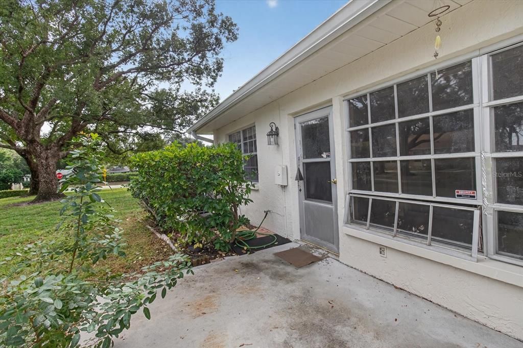 For Sale: $235,000 (2 beds, 2 baths, 1230 Square Feet)