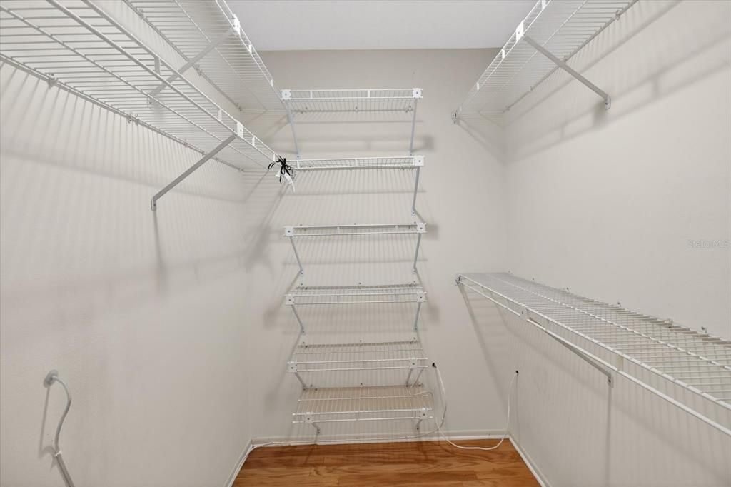 For Sale: $235,000 (2 beds, 2 baths, 1230 Square Feet)