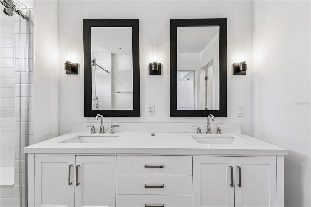 For Sale: $529,990 (4 beds, 3 baths, 2163 Square Feet)