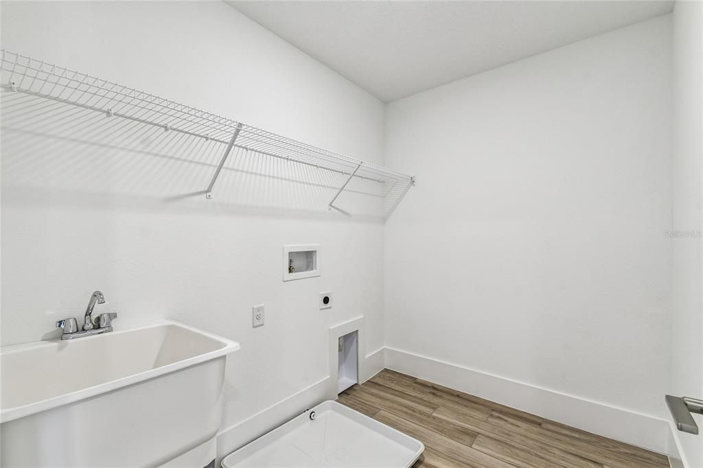 For Sale: $529,990 (4 beds, 3 baths, 2163 Square Feet)