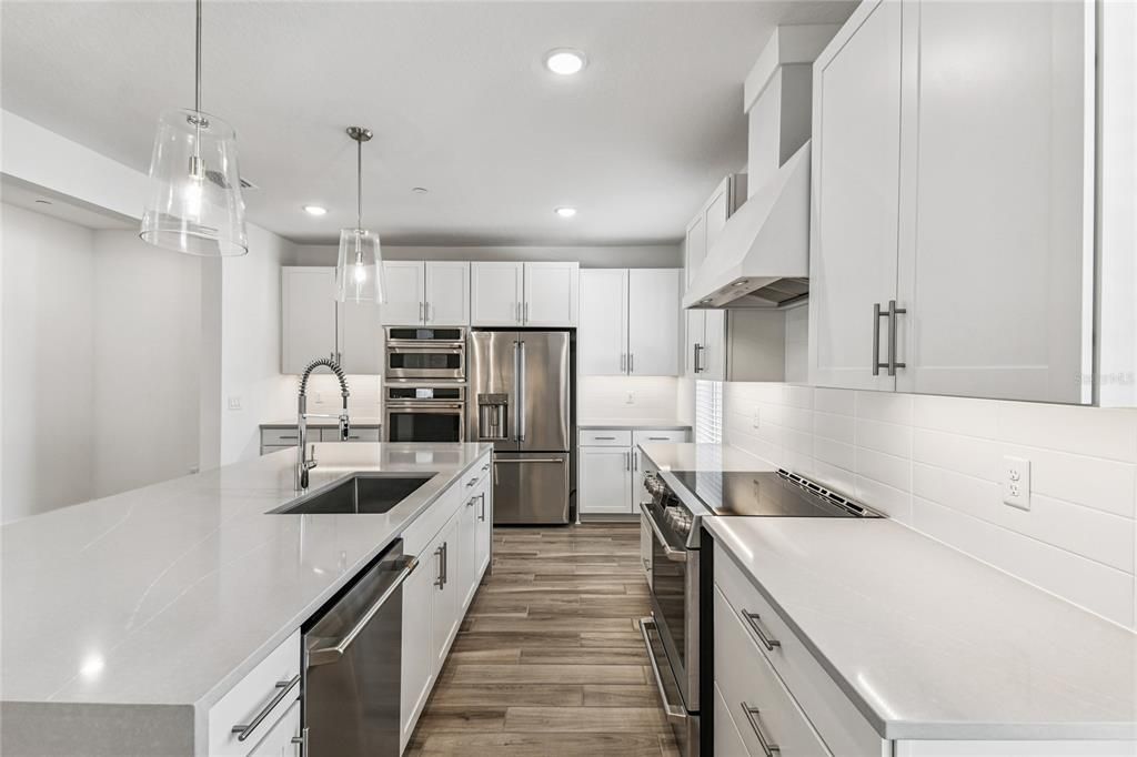 For Sale: $529,990 (4 beds, 3 baths, 2163 Square Feet)